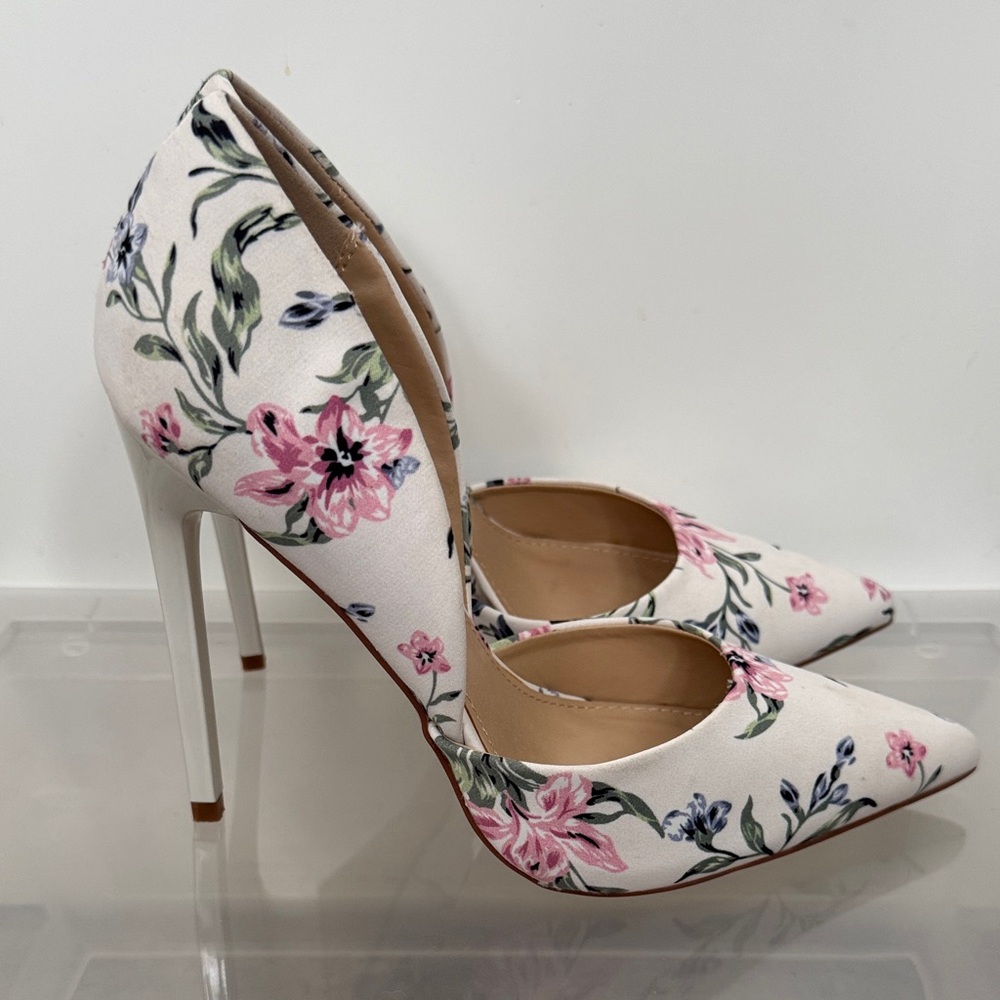 Buy 1 get 1 FREE 
JustFab Floral Heels - Cream and Pink - Picture 6 of 8